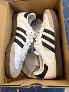 Never worn adidas White Black Brown Samba Low-Top Sneakers